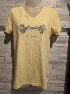 Life Is Good Pale Yellow V-Neck Beach Chairs Graphic Tee
